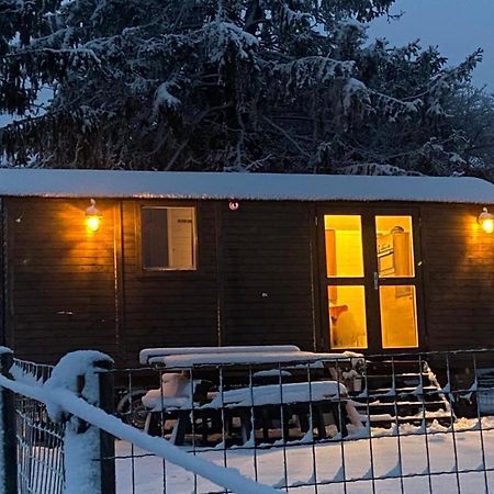 Pipowagen Monceau-En-Ardenne Villa Bievre Bagian luar foto