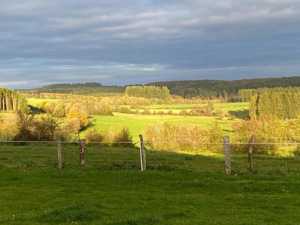 Pipowagen Monceau-En-Ardenne Villa Bievre Bagian luar foto