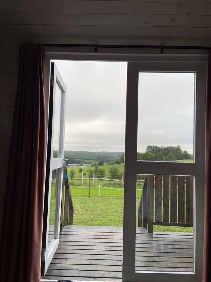 Pipowagen Monceau-En-Ardenne Villa Bievre Bagian luar foto